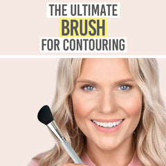 Katie holding Sculpting Contour Brush